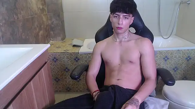 Show modela Nathan_Owen na web-kameri