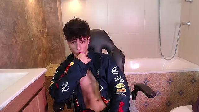 Nathan_Owenn Webbikameraesitys
