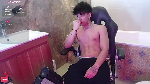 Nathan_Owen's Webcam Show