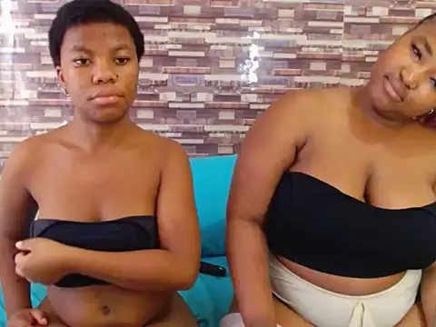SpicyLoraX Webcam show