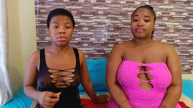 SpicyLoraX Webcam Show