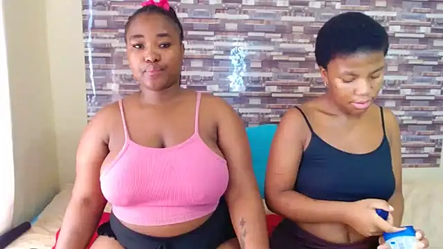SpicyLoraX's Webcam Show
