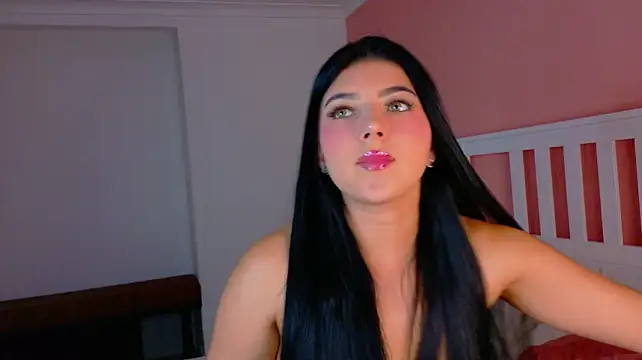 Онлайн чат XXX MiiaaVelvett__