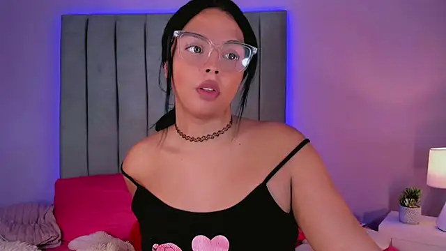 Camilahot_Garcia ওয়েবক্যাম শো
