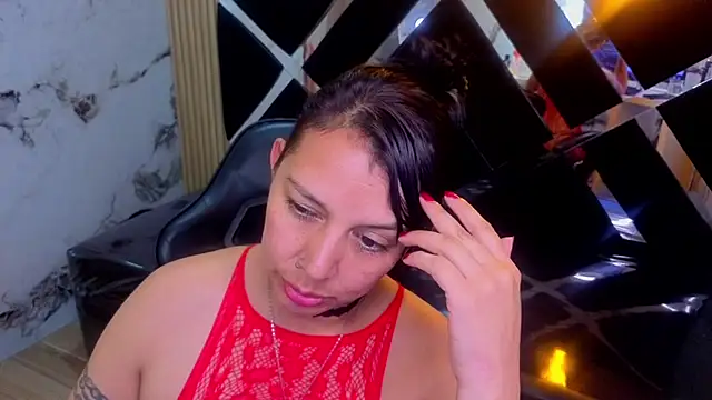 צ'אט XXX בשידור חי של Afrodita_b_