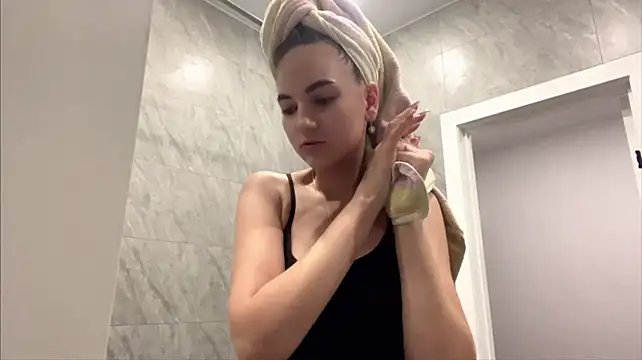 CandiLowland Chat XXX live