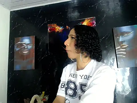 Brittany_Queen_ webcam show
