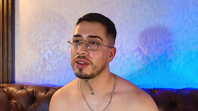 Tommas_Jhonson_n Webbikameraesitys