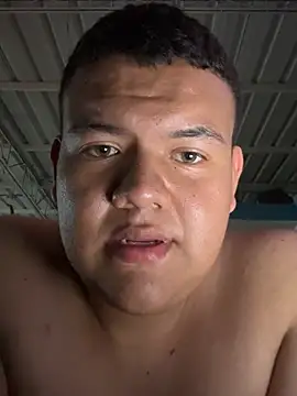 hornylatinosexyy ওয়েবক্যাম শো