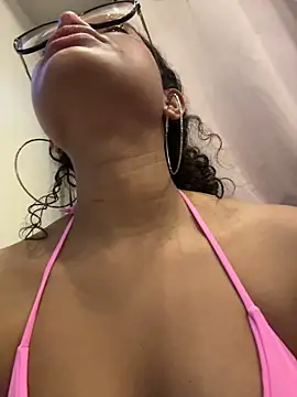 Bunny-firee Show in webcam