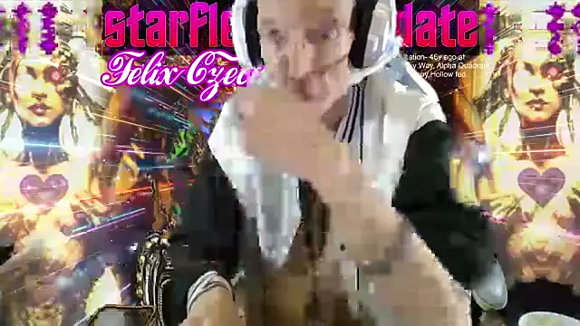 הופעת וובקאם של solodethlordsubveganFAQ