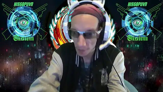 הופעת וובקאם של solodethlordsubveganFAQ