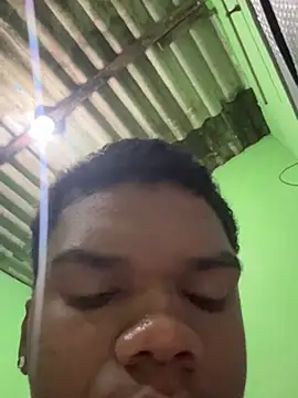 GBbombom30n Webbikameraesitys