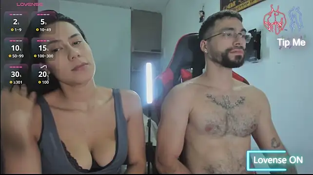 Two_Shadesn Webbikameraesitys