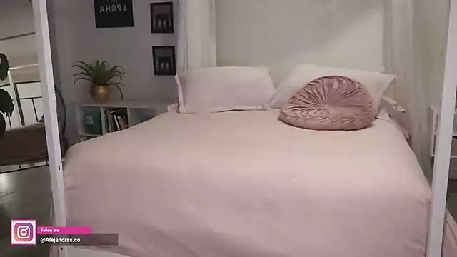 miss_meii's Live XXX Chat