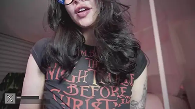 Chat +18 de miss_meii ao vivo