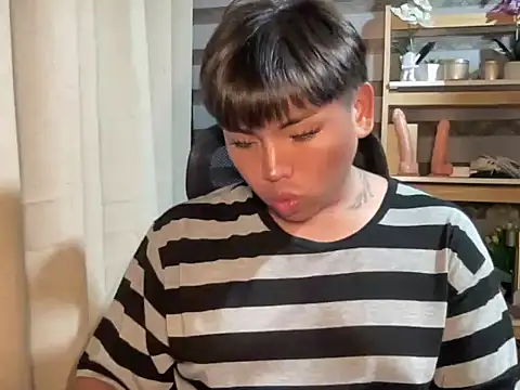 QueenOfPain19's Webcam Show