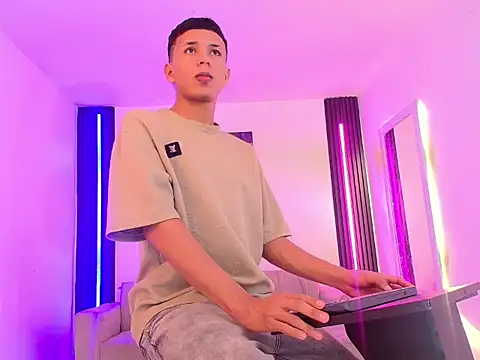 Lian_Lodsonn Webbikameraesitys