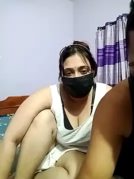 kiara_suny Adlı Modelin Web Kamerası Şovu