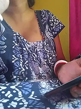hottycouple1 Show in webcam