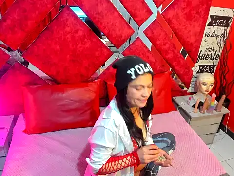 Chat +18 de hornyrouse_1 ao vivo