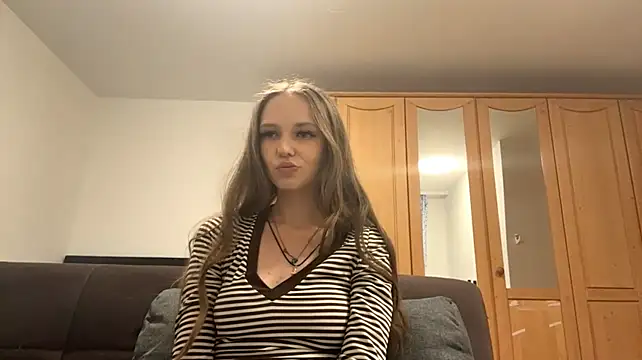 Show modela BeautiAlina666 na web-kameri