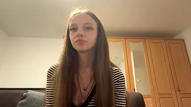 Show modela BeautiAlina666 na web-kameri