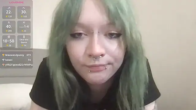CrystalXross' Webcam Show