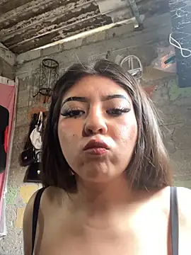 camihernandez18 Show in webcam