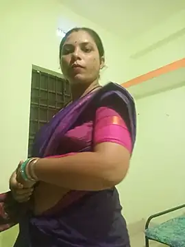 Hotneha07 Show in webcam