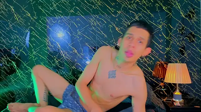 skyline_ryan Webcam-Show