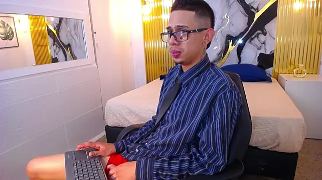 skyline_ryan – webcam-show