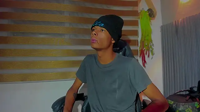 AngelDuster__ 网络视讯表演