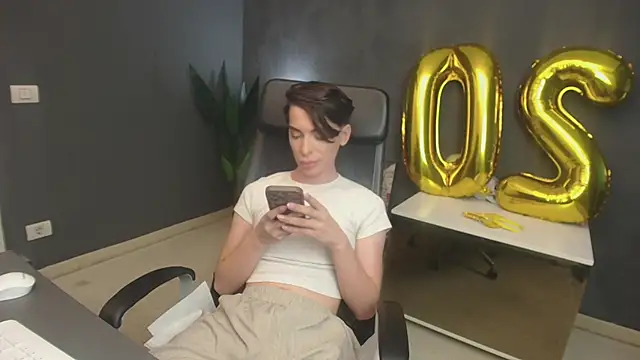 MilanDash's Webcam Show