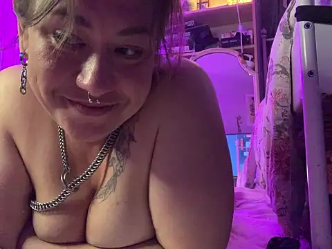 the-buzicycki Webcam show