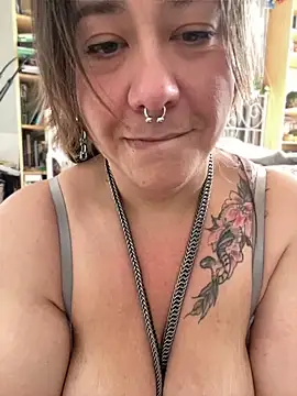 the-buzicycki Live XXX-Chat