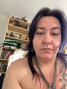 the-buzicycki's Webcam Show