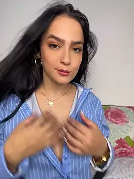 Laurent-rosee's Live XXX Chat