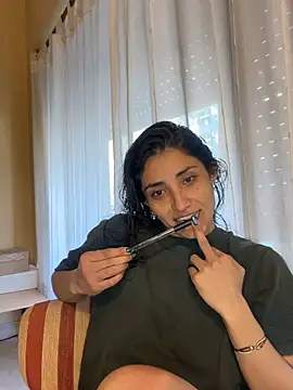 צ'אט XXX בשידור חי של IsabellaGonzalez