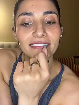 Pertunjukan Kamera Web IsabellaGonzalez