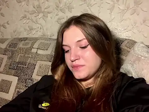 Dellya_Cute: διαδικτυακό σόου στην κάμερα