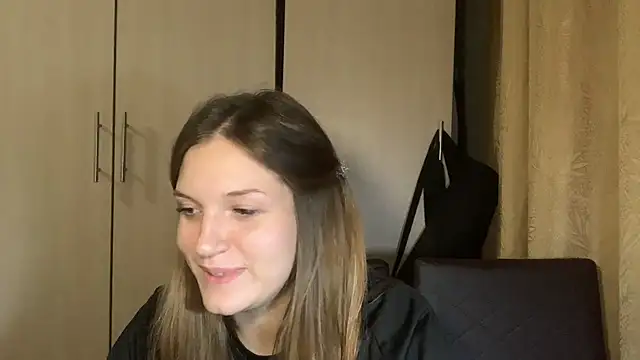 Pokazy przed kamerką – Dellya_Cute