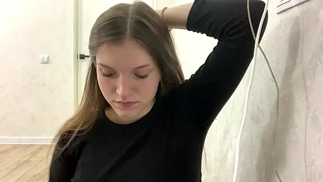 Dellya_Cute's Offline XXX Chat