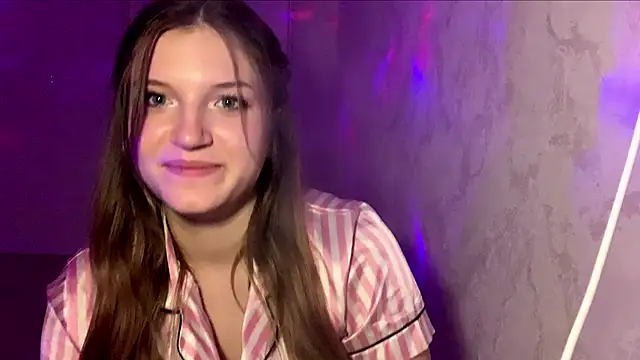 Czat XXX na żywo – Dellya_Cute