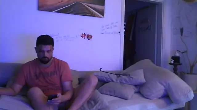 B-A-M-B-I – webcam-show