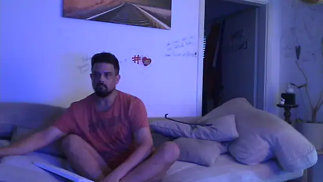B-A-M-B-In Webbikameraesitys