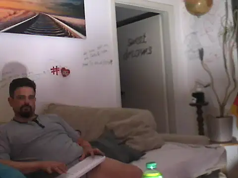 B-A-M-B-I webcam show