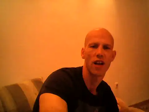 genaroo38 Webcamshow