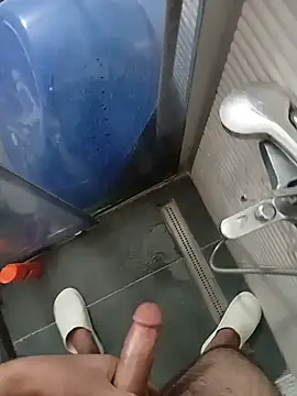 ali01012 webkamerás műsora