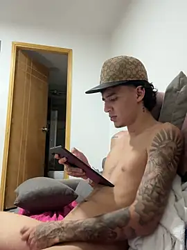 Xander_owen3's Webcam Show